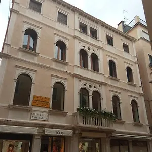 *** Konukevi Ca' Pedrocchi İtalya