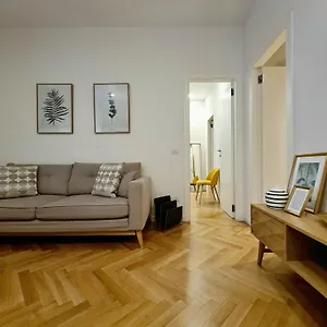 ** Apart Otel Serendipity - Duomo İtalya