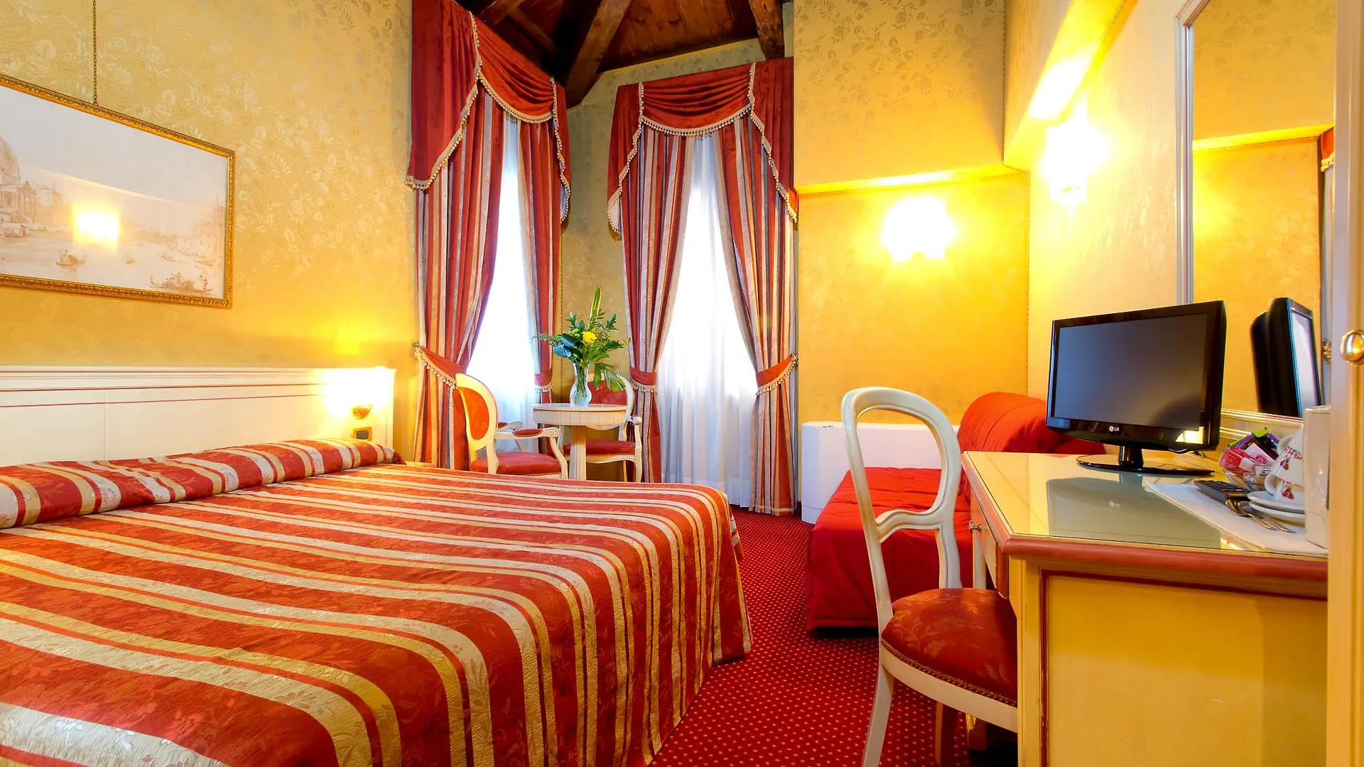 Konukevi Ca' San Polo Otel Venedik